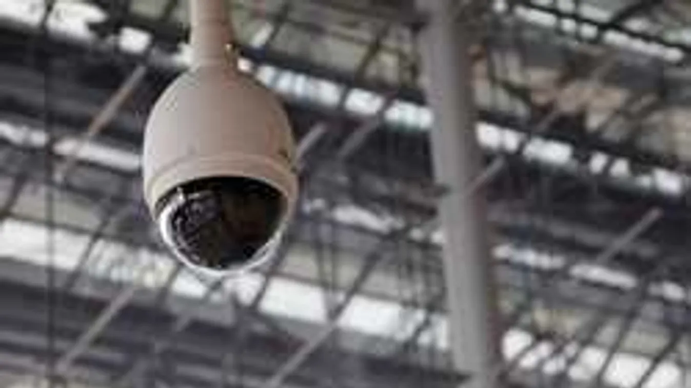 Hátborzongató dolgot rögzített a kocsmába szerelt biztonsági kamera