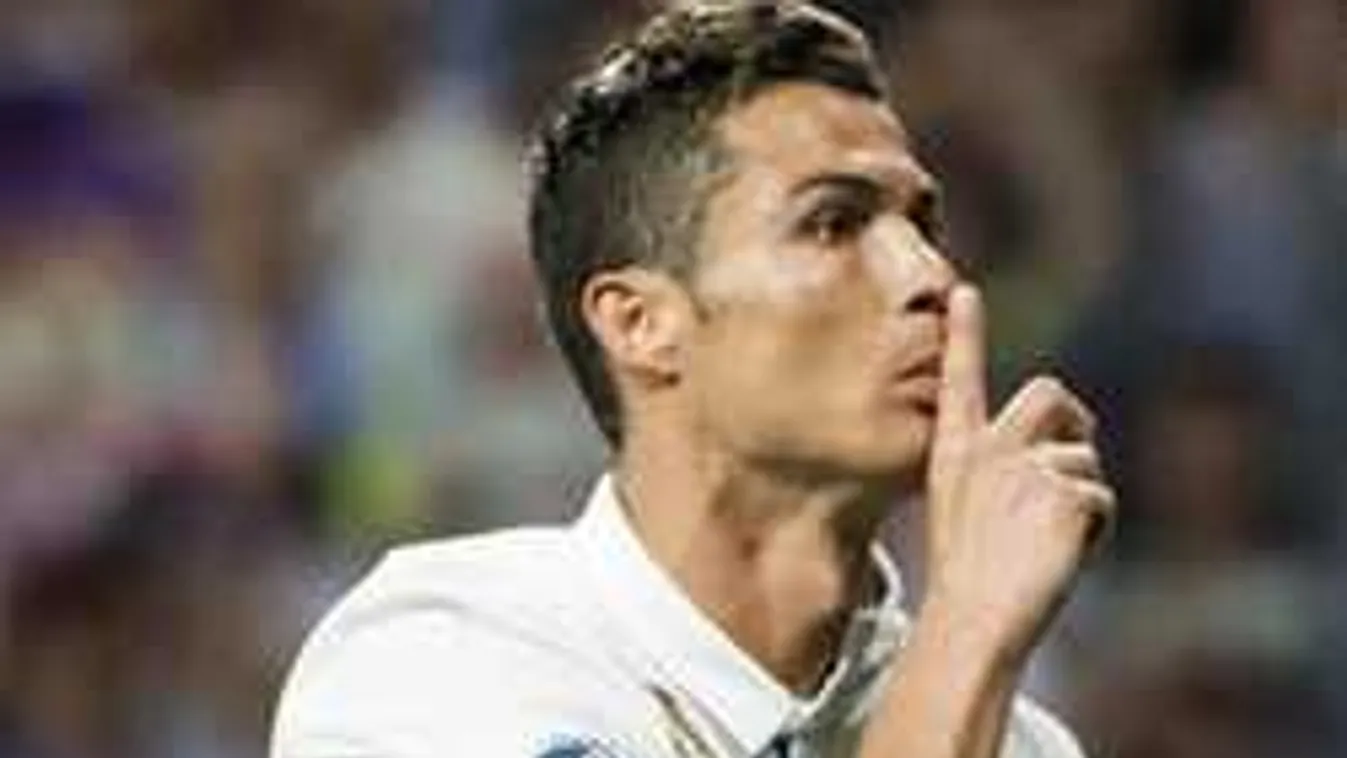 Elhiszed? Így alszik Cristiano Ronaldo!