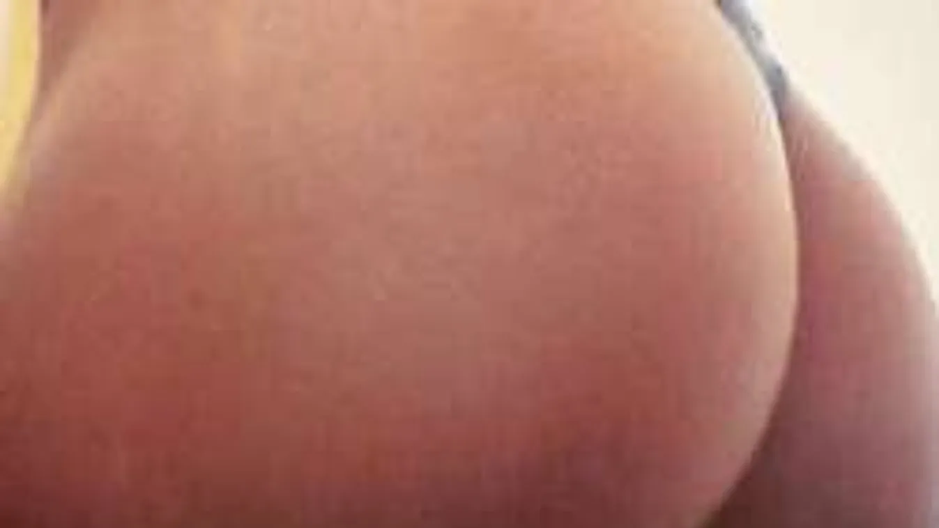 Elég a photoshopból! Így néz ki a valódi nők feneke!