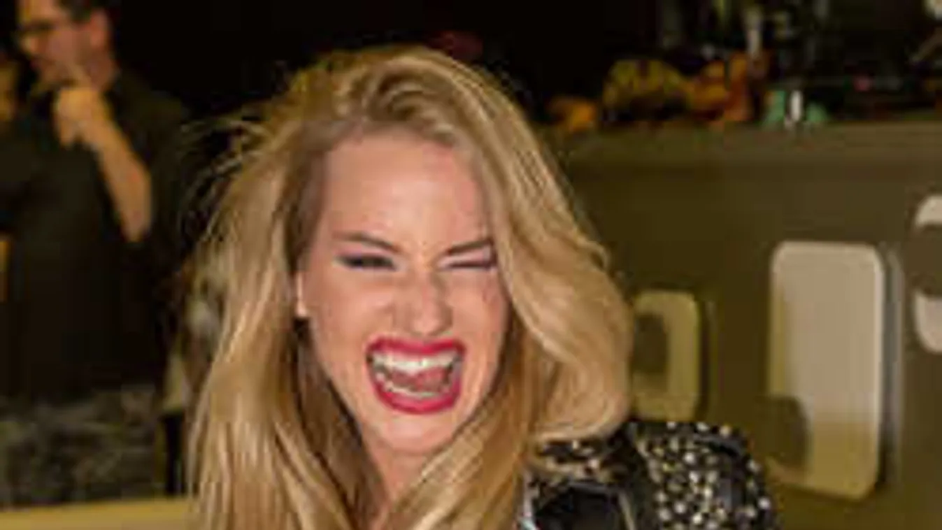 Mádai Vivien kivillanó keblei elvonták a Mokka nézőinek figyelmét