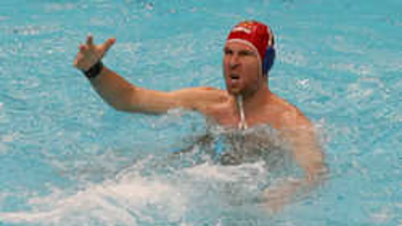 Gyerekei nélkül ünnepelt a világ legjobb pólókapusa