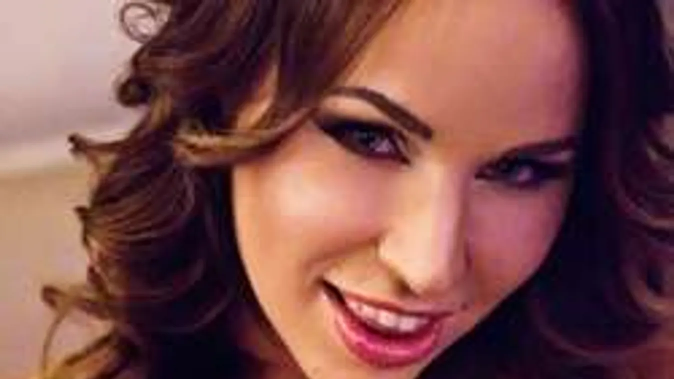 Csak 27 éves, de máris arcfiatalításra vállalkozott Aleska!