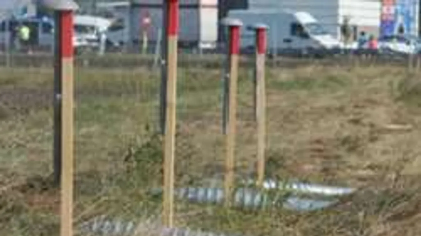 Magyarok szívnak az épülő osztrák határkerítés miatt