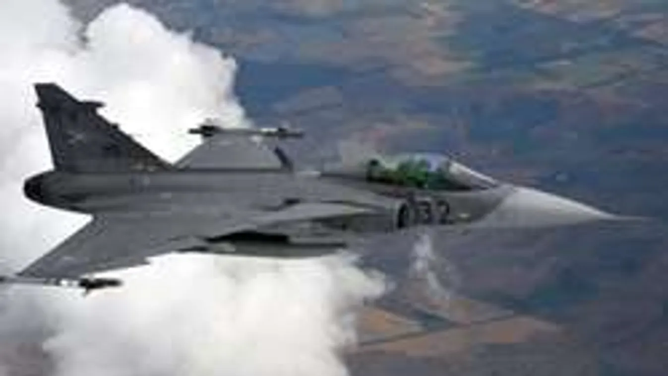 Megsértették Magyarország légterét! Készültséget rendeltek el