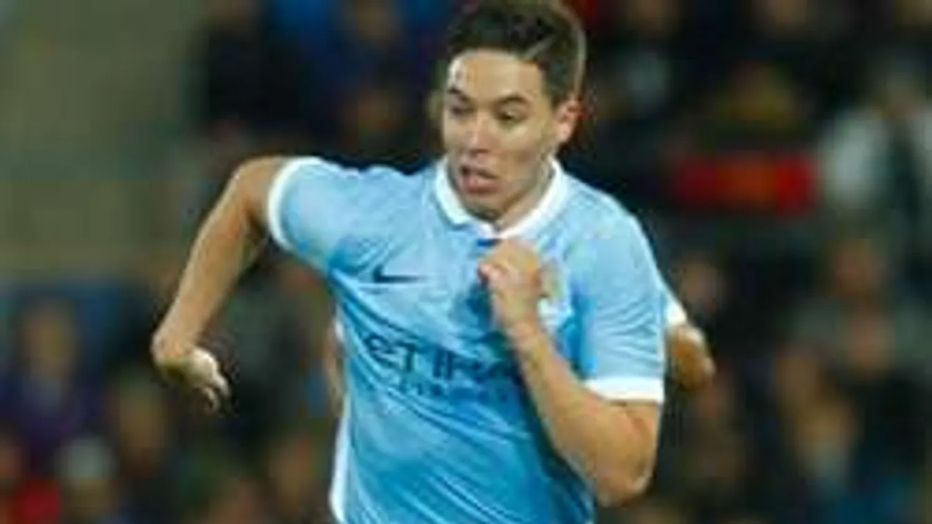 Kiosztotta a tüntető szurkolókat a focista