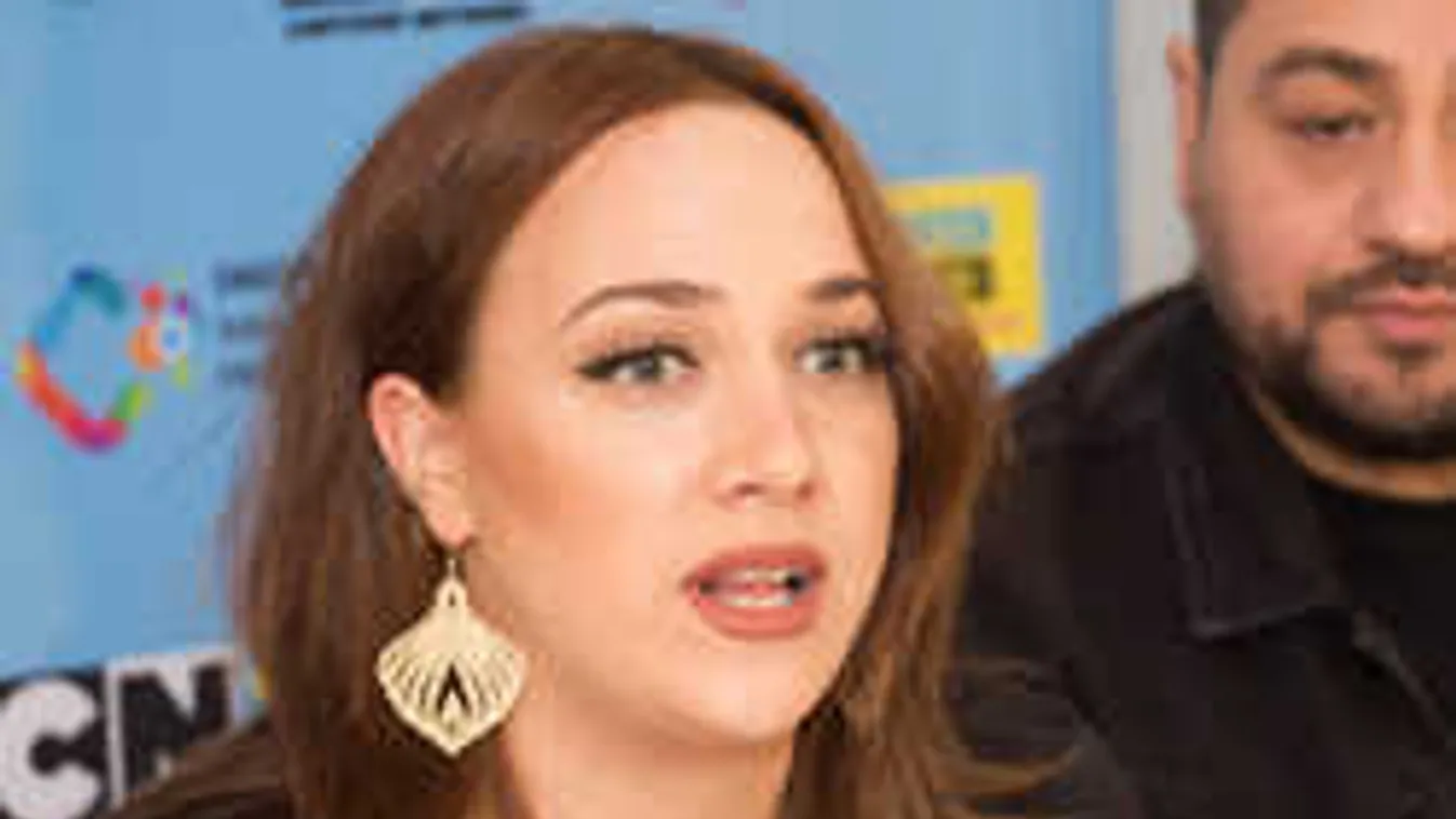 Kiborult Tóth Gabi, durván kiosztotta a fiatal lányokat!