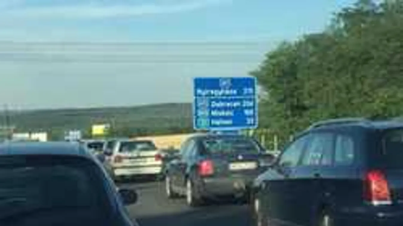 Balesetveszély és dugó a sztrádán, kelet felé megbénult az ország - Fotók