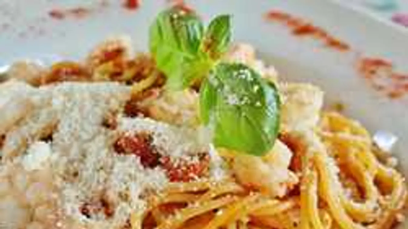 Borzalmas, mennyi mindent összezabálnak a nők azokon a bizonyos nehéz napokon