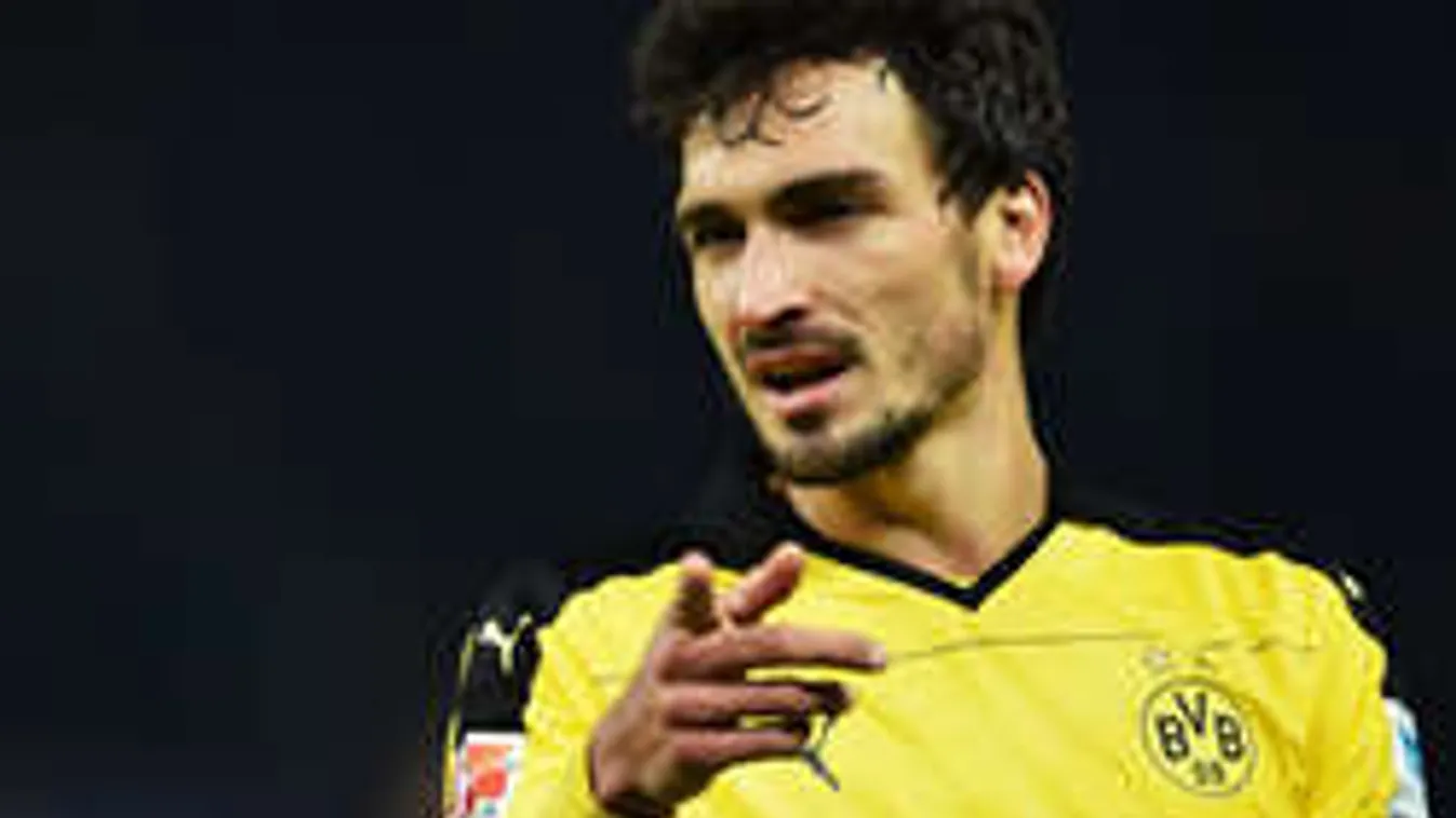 Micsoda fotó, eltorzult a focista arca