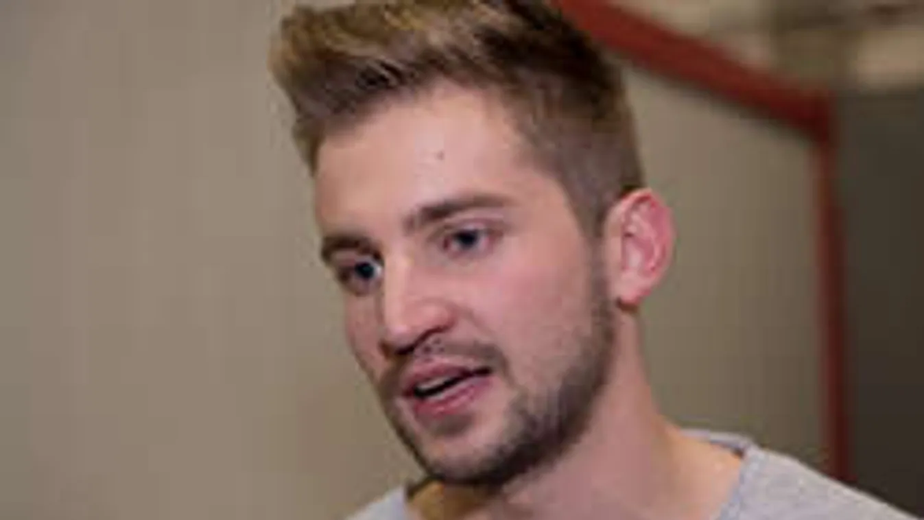 Könnyeivel küszködve búcsúzott a TV2 sztárja