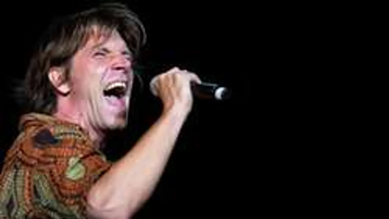 Benzinkútról és boltból is lopott Magyarország egyik leghíresebb énekese