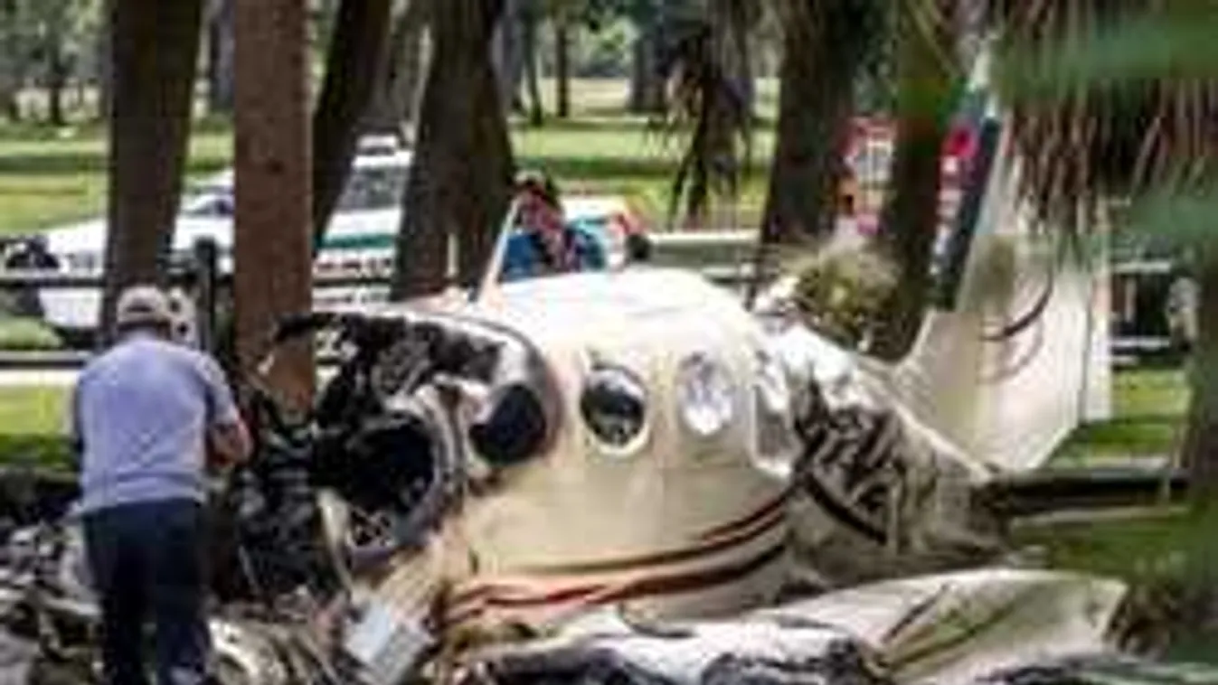 Szörnyű halált haltak a lezuhant repülő utasai! - videó