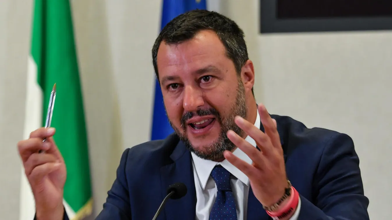 Matteo Salvini feljelentette az olasz miniszterelnököt