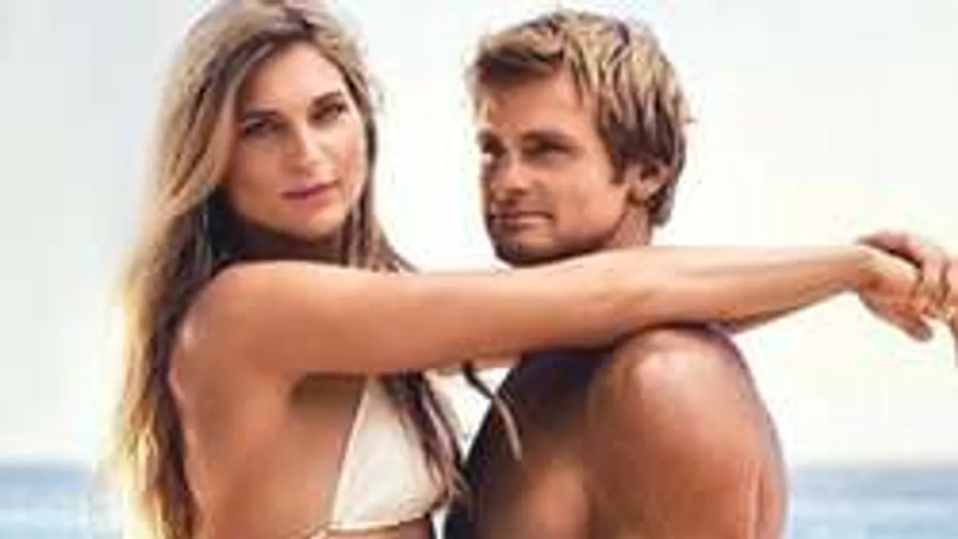 Élvezi a strandot a pucér sportoló házaspár - fotó, videó