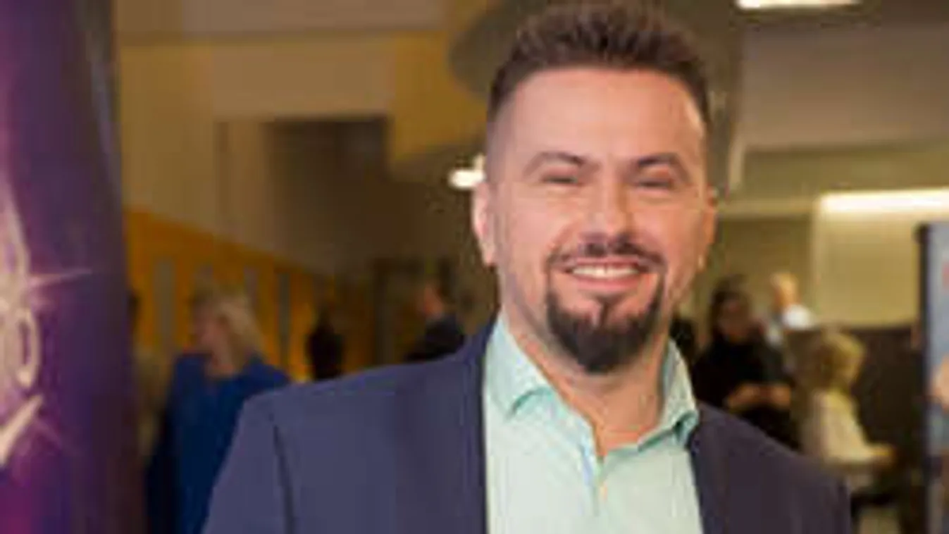 Durva kritikával indított Pierrot A Dalban