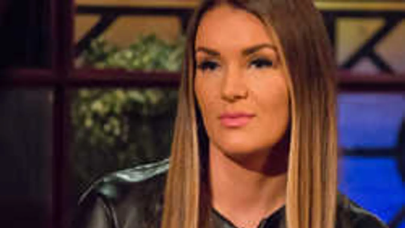 Egy ágyban szilveszterezett barátnőjével Hódi Pamela