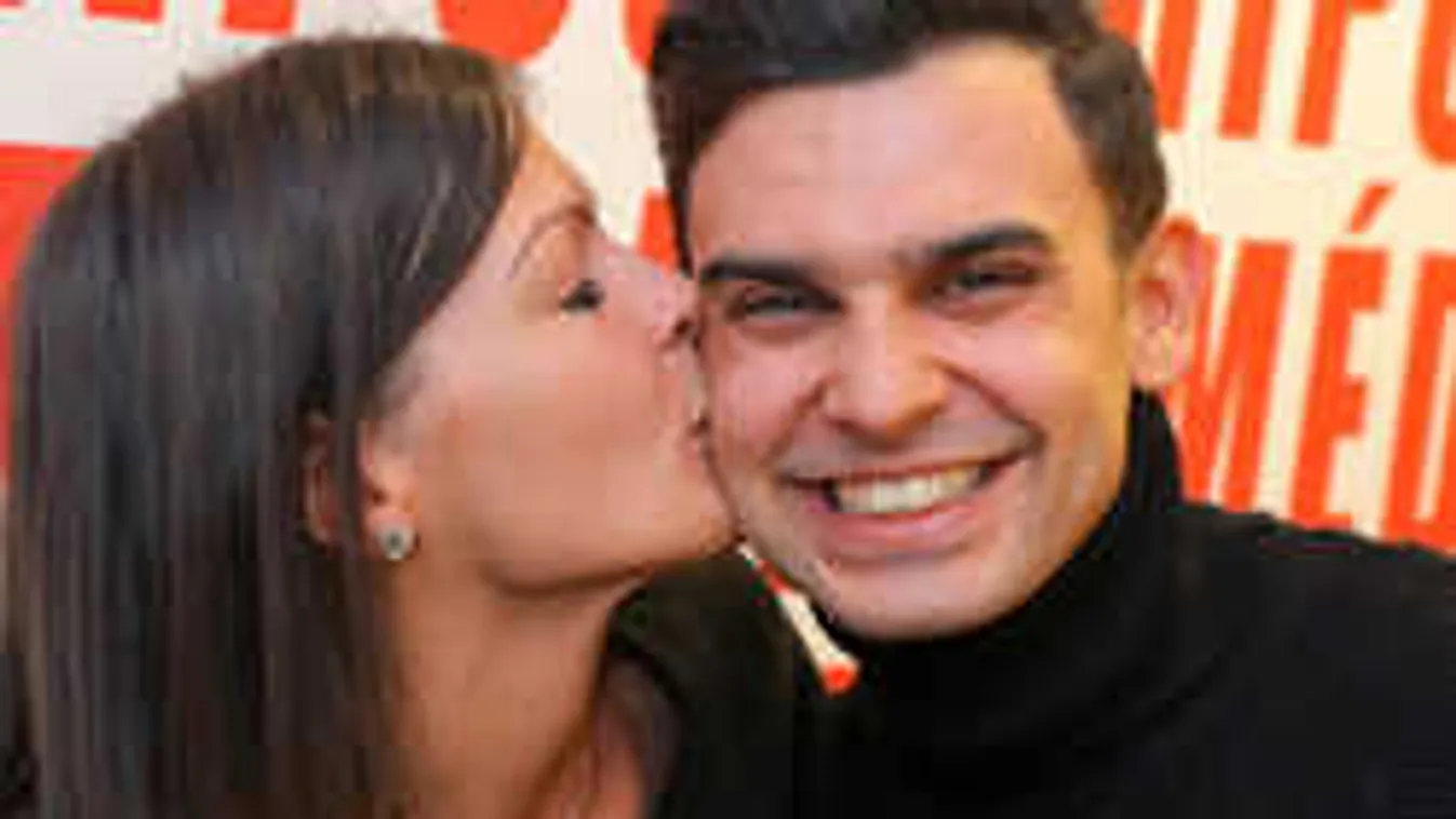 Intim fotó: Mexikóban készült felvétel a magyar énekesről és kedveséről