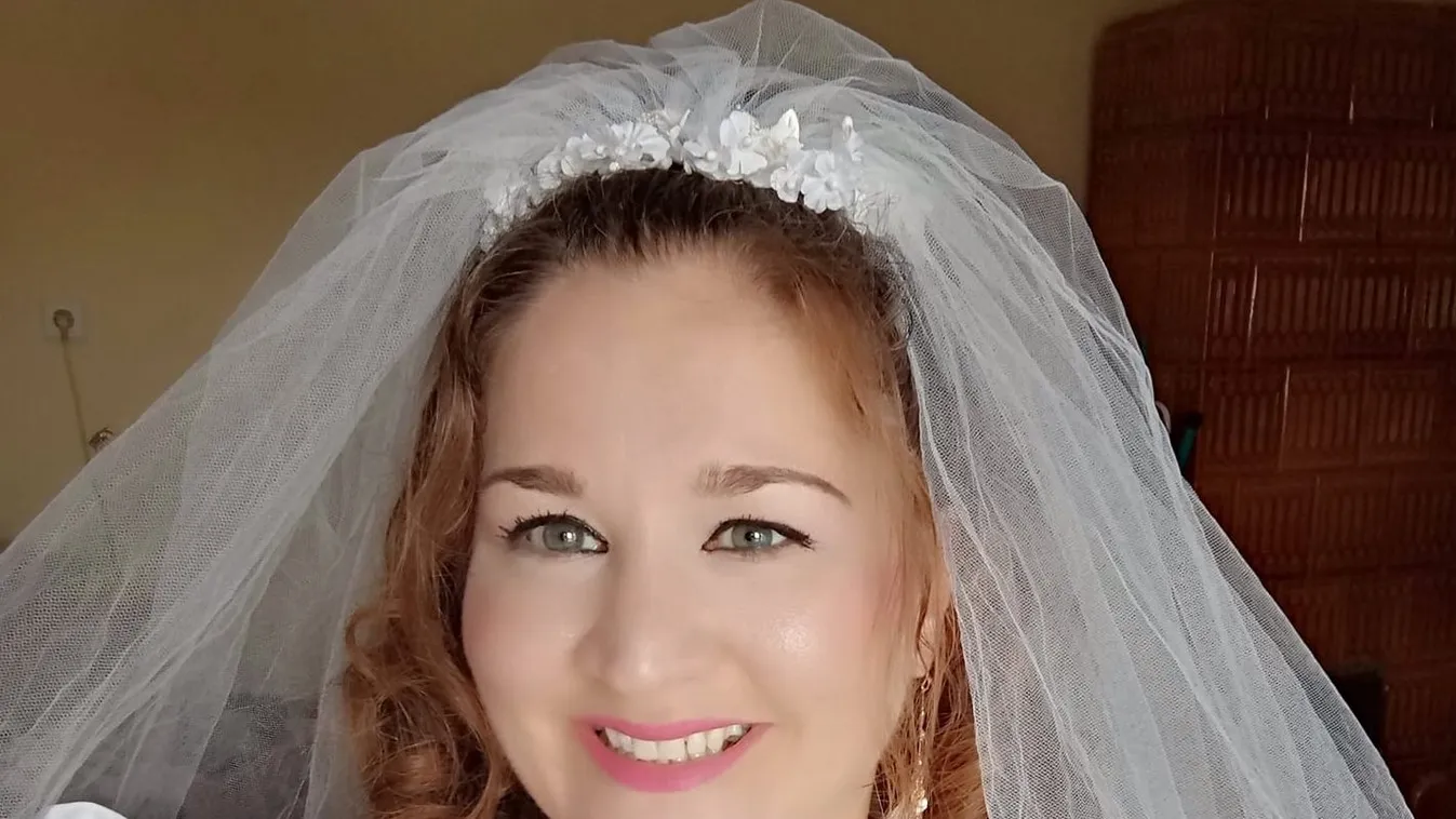 Terhesen is őrülten kívánja a szexet a TV2 sztárja