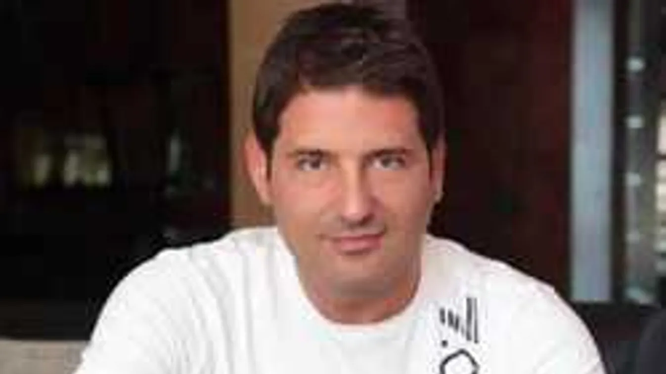 Hajdú Péter: Megvédem Esztert