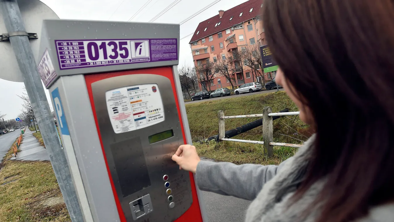 Durván megsarcolják a lakókat a helyi parkolási bérlettel 
