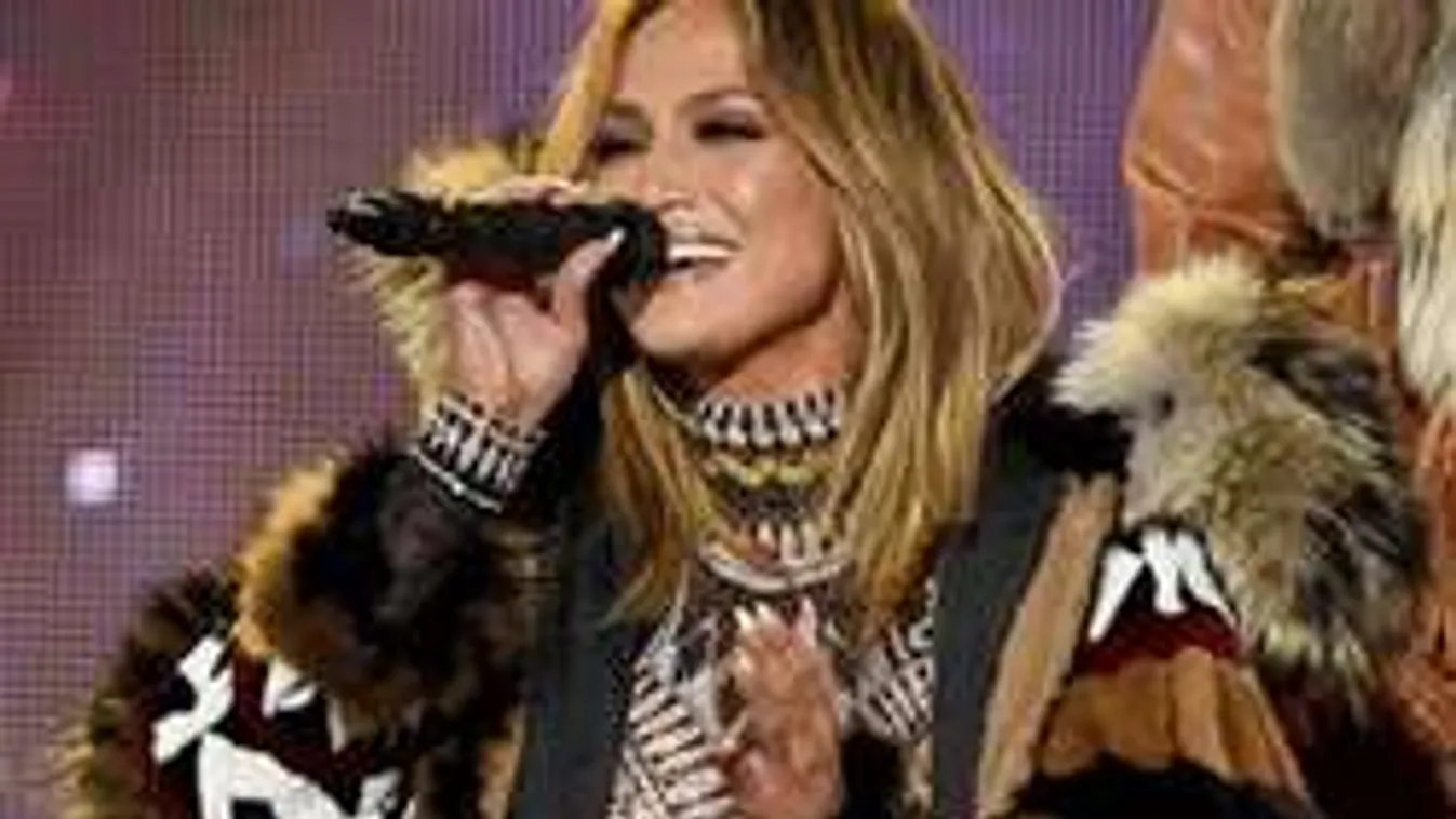 Gigadekoltázzsal várja 2016-ot Jennifer Lopez