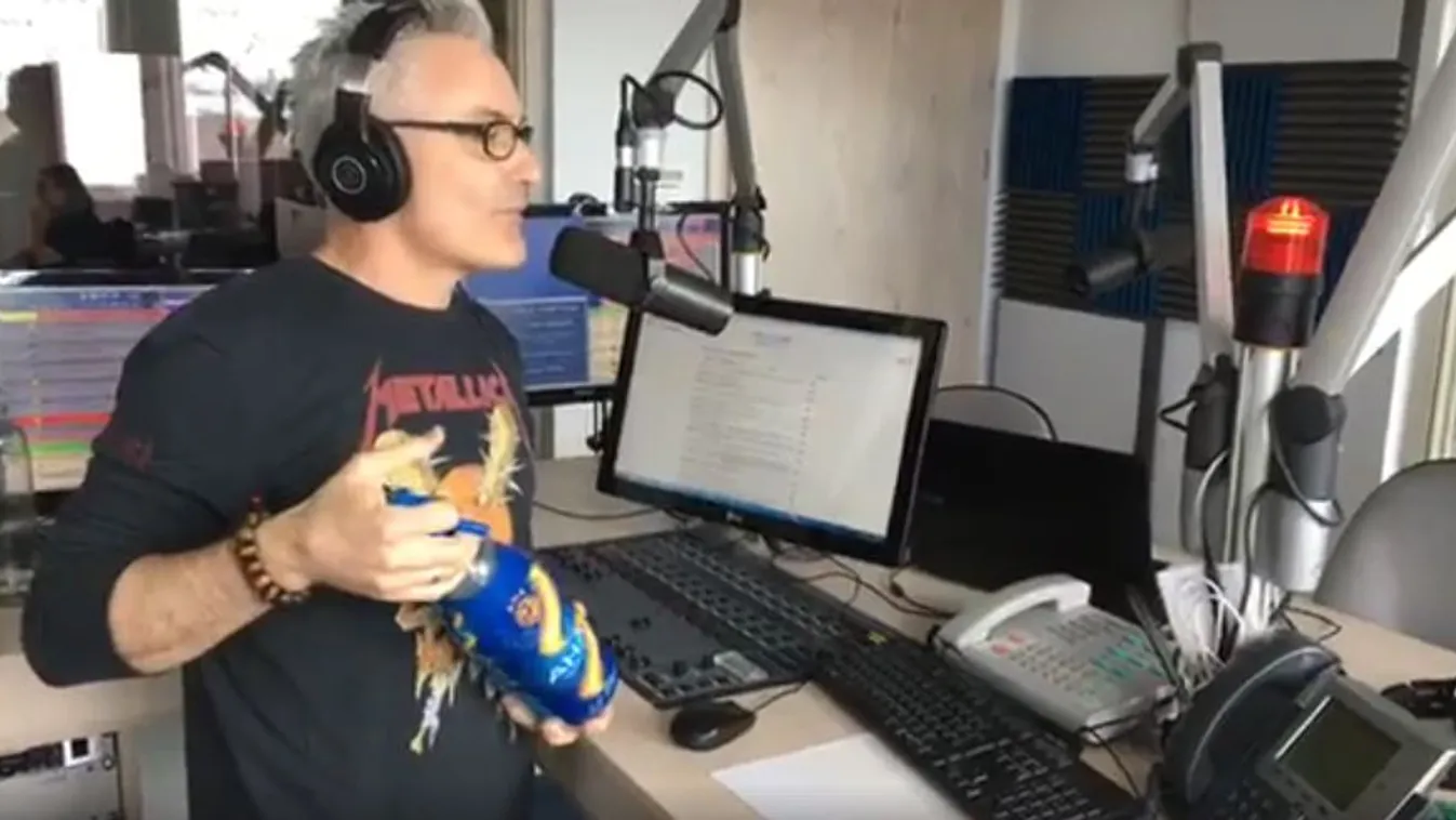 Tűvel szurkálták élő adásban a népszerű rádióst