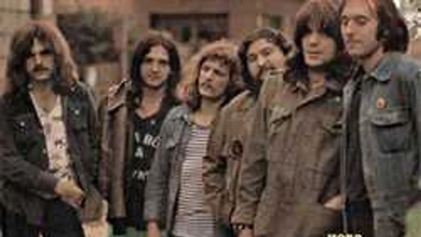 Tragikus hír érkezett: elhunyt a legendás magyar zenész