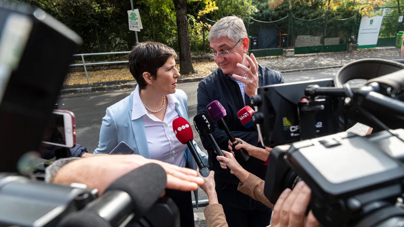 DOBREV Klára; GYURCSÁNY Ferenc