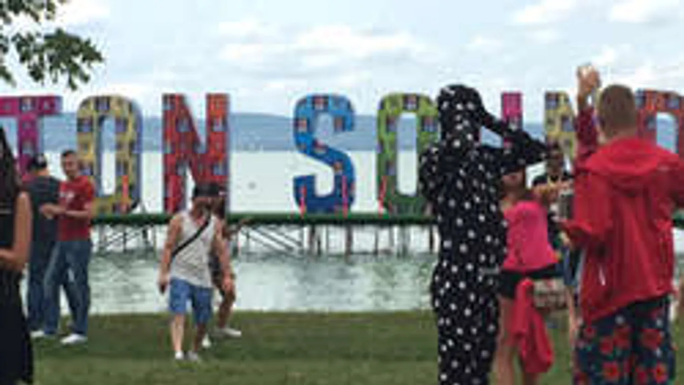 Fradi helyett fesztivál, így mulat az Eb-hős