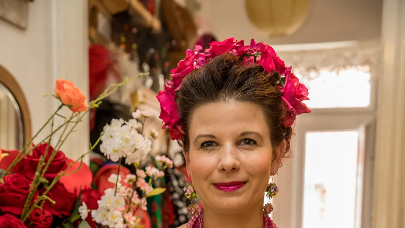 Így ragyog a Nyóckerben a magyar Frida Kahlo – VIDEÓ