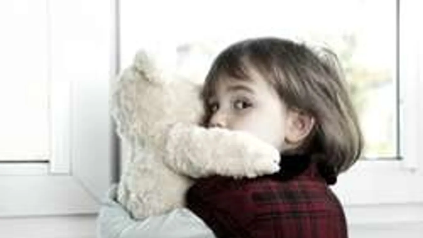 Razzia a nevelőotthonokban! Ki kényszerítette szexre a gyerekeket?