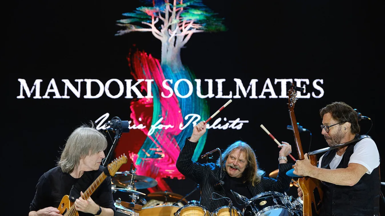 Ingyenes online koncertre hív a Mandoki Soulmates