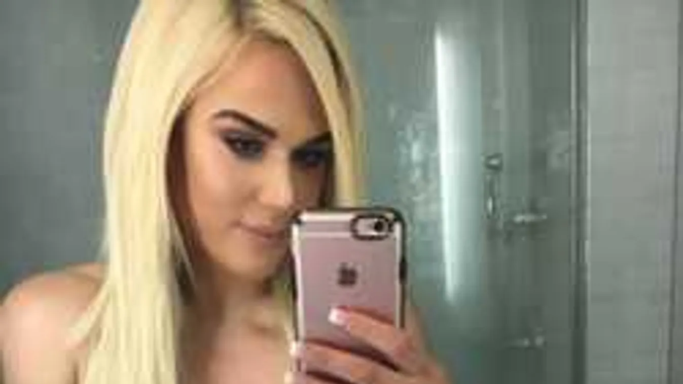 Csúnyán megalázták a bunyós szépséget a reptéren