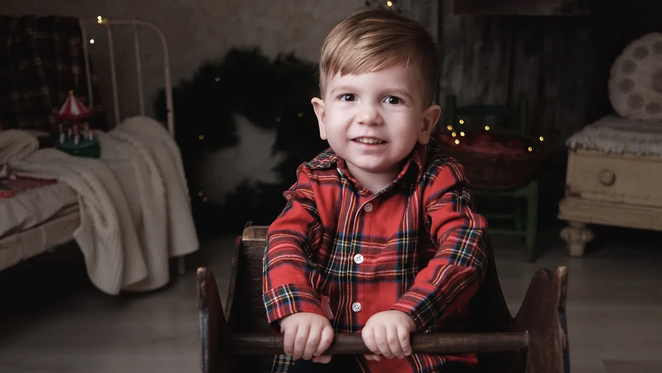 Tündéri: már ilyen ügyesen beszél a kis SMA-s Zente – videó