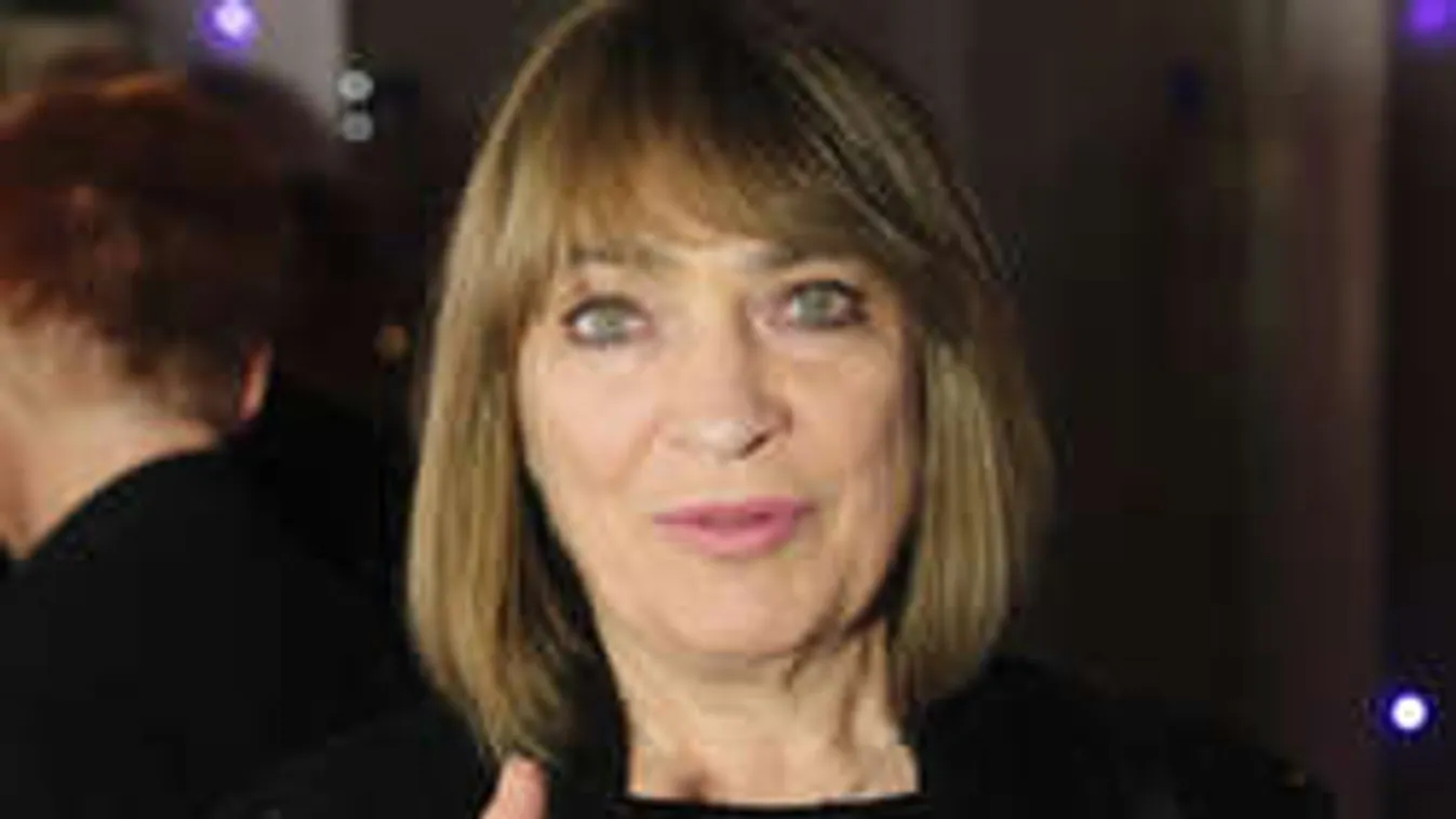 Szédületesen megfiatalodott a 71 éves Kovács Kati!