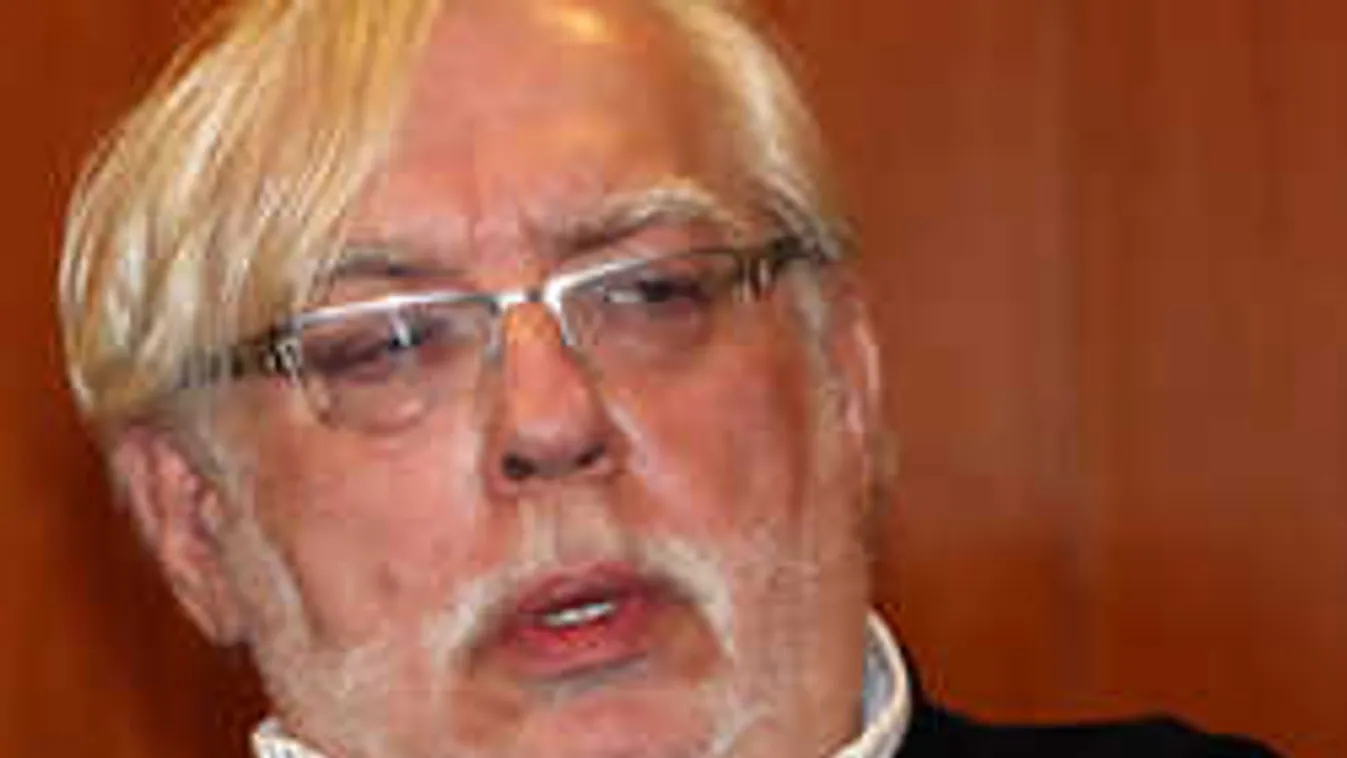 Durva, mi derült ki Verebes Istvánról: prostit vitt az oltár elé