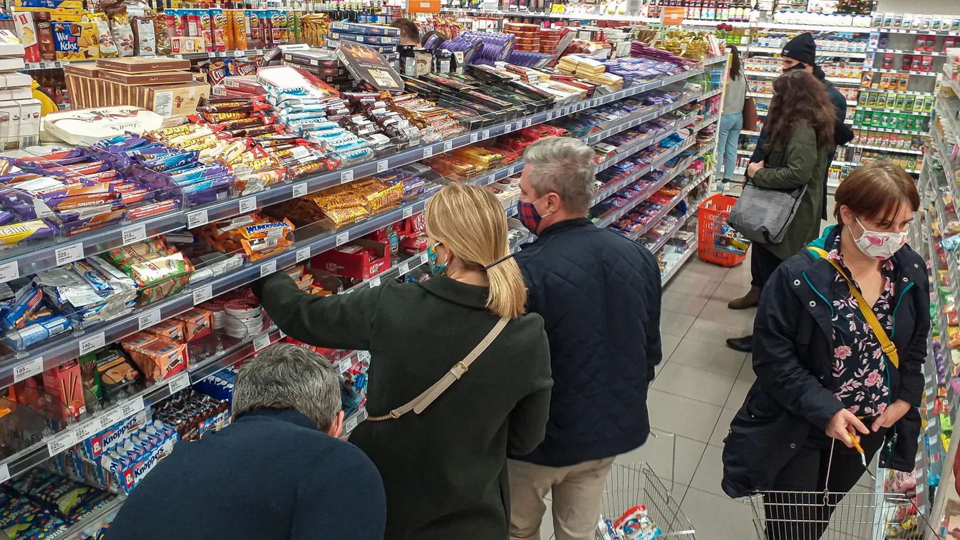 Karácsonykor így mehetünk majd a boltokba vásárolni