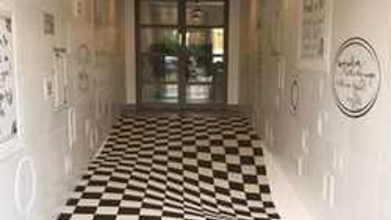 Eszméletlen, mit műveltek a folyosón a szakik, ilyet még nem láttál