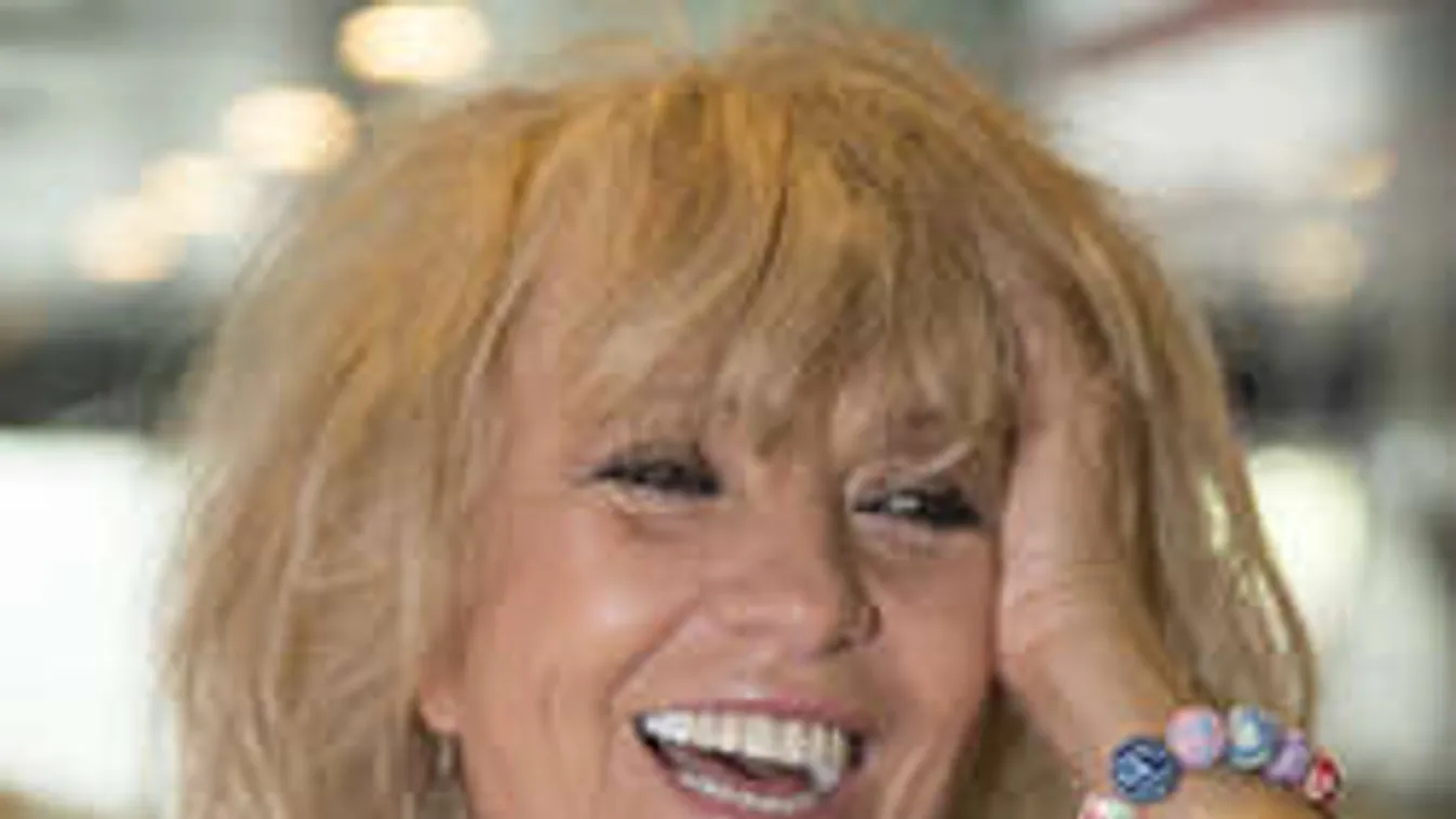 Anyagiakon vitázott párjával Csepregi Éva