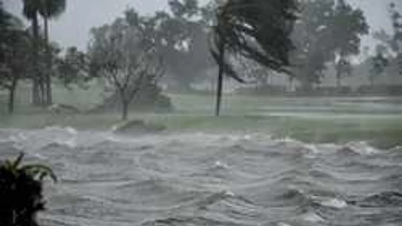Lecsapott a hurrikán! Élő adásban lehet nézni Florance útját