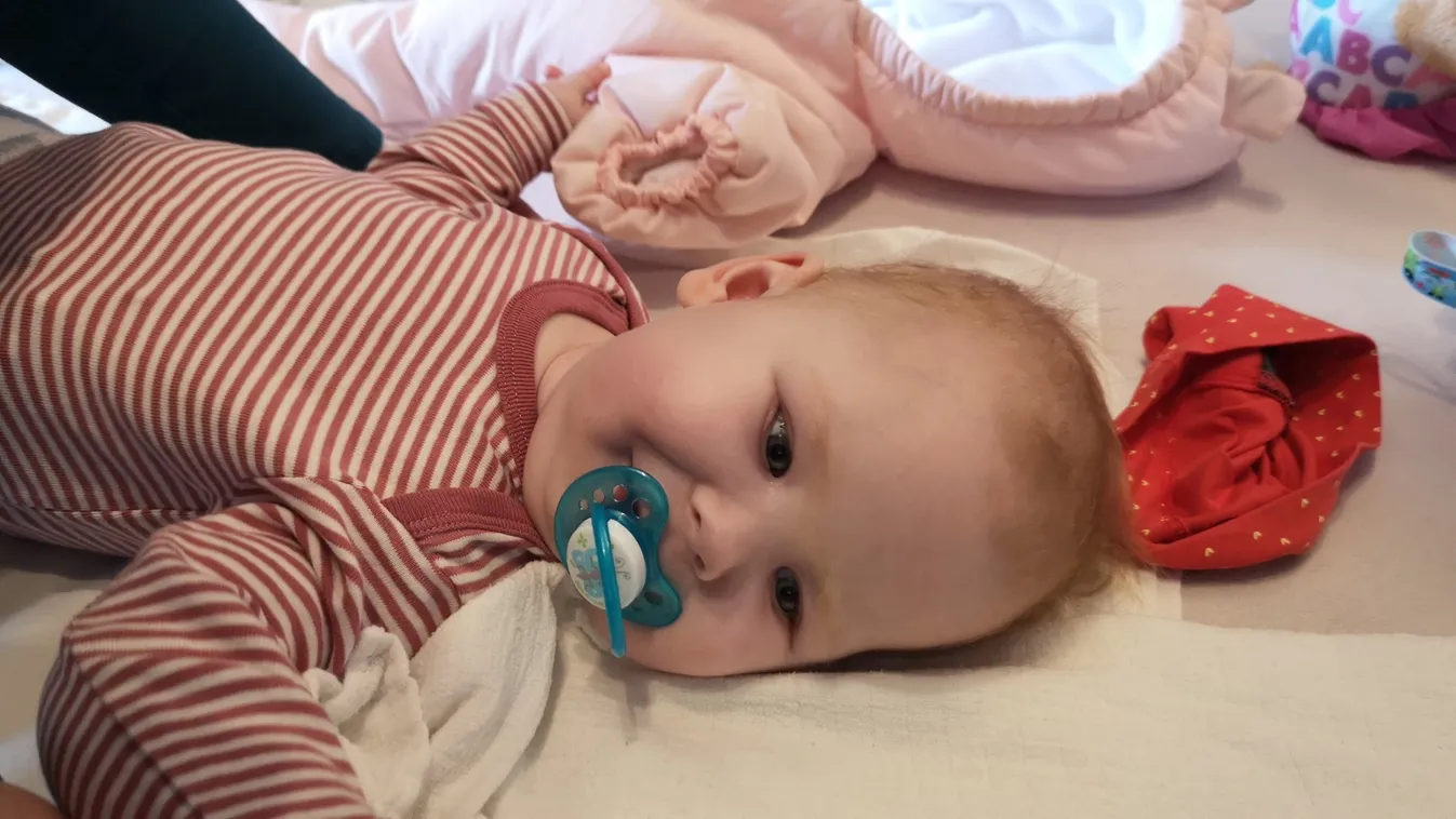 Hoppá: ezt látják szülei a Zolgensma beadása után az SMA-s Lilikén