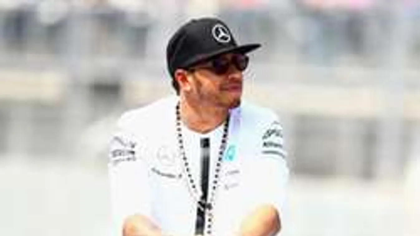 Popsztárt kísért zongorán Hamilton, jöhet a lemeze is