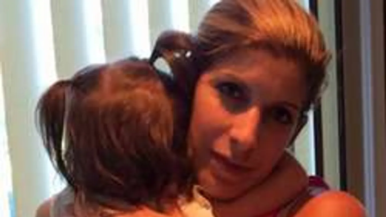 Rejtélyes betegség miatt nem szállhatott repülőre Béres Alexandra