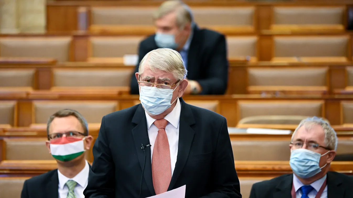 RÉTVÁRI Bence; FAZEKAS Sándor; KÁSLER Miklós