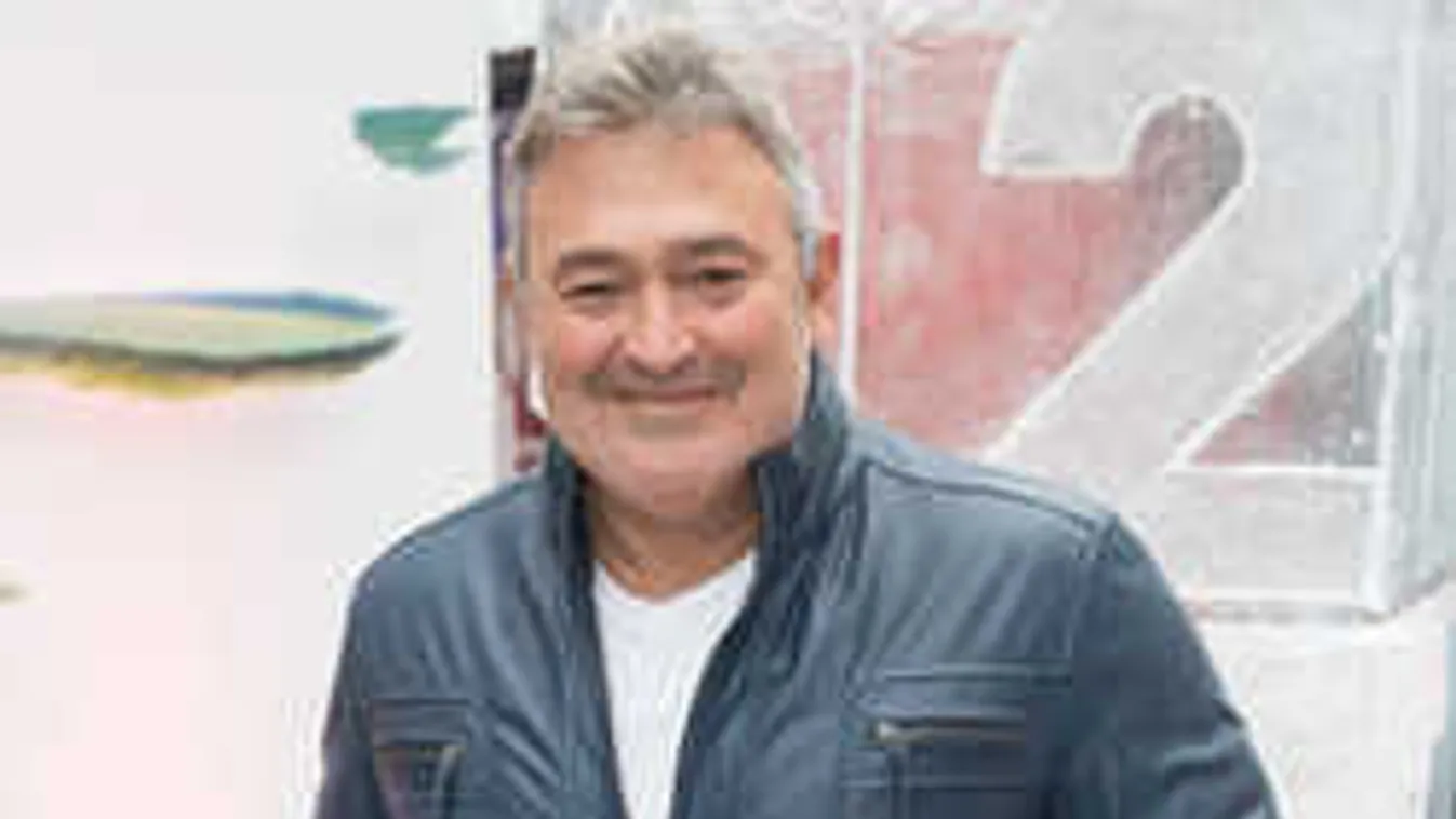 Itt a nagy bejelentés: Újra babázna a magyar színész