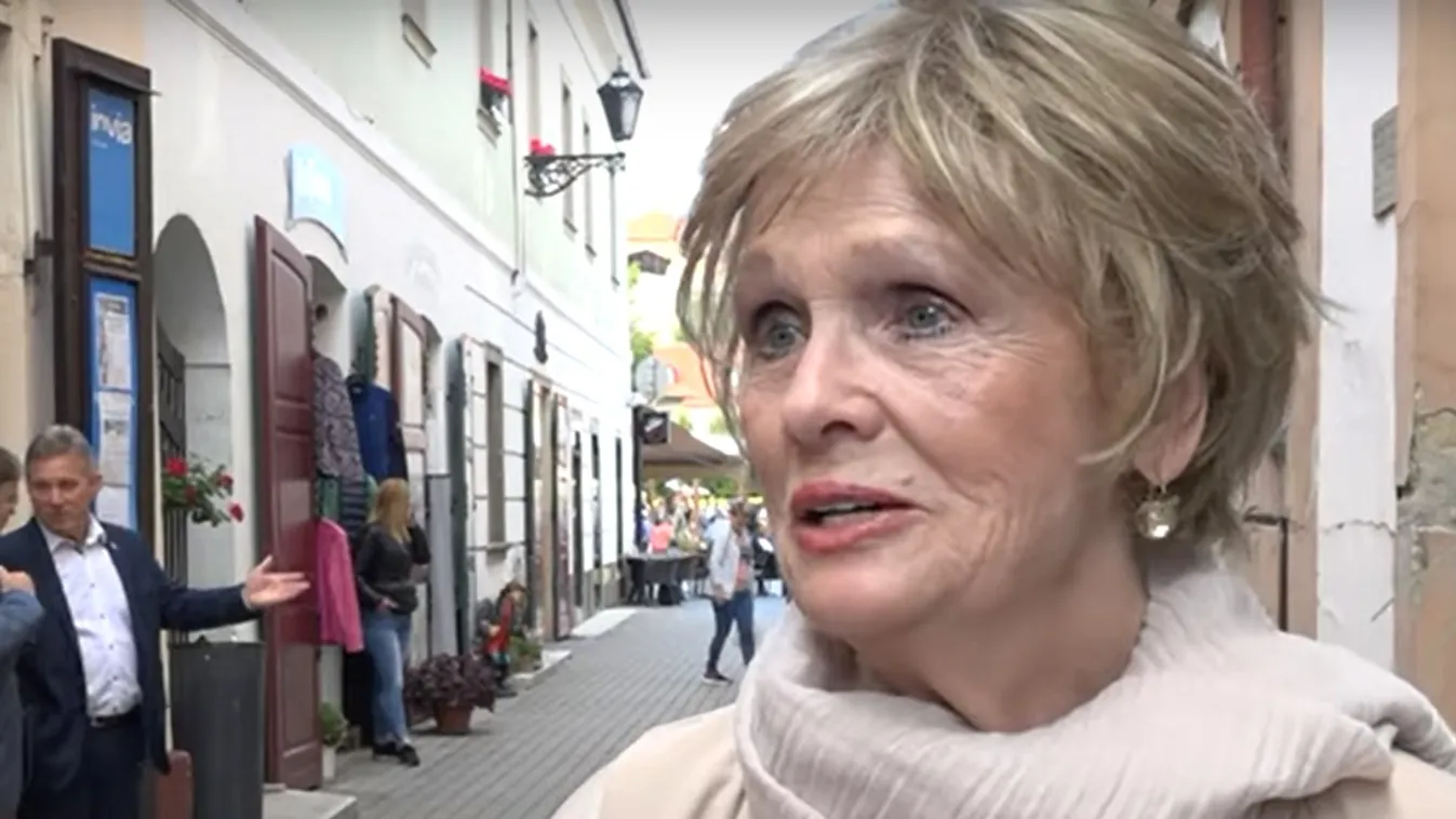 Hatalmas elismerést kapott Tordai Teri színművésznő – Videó