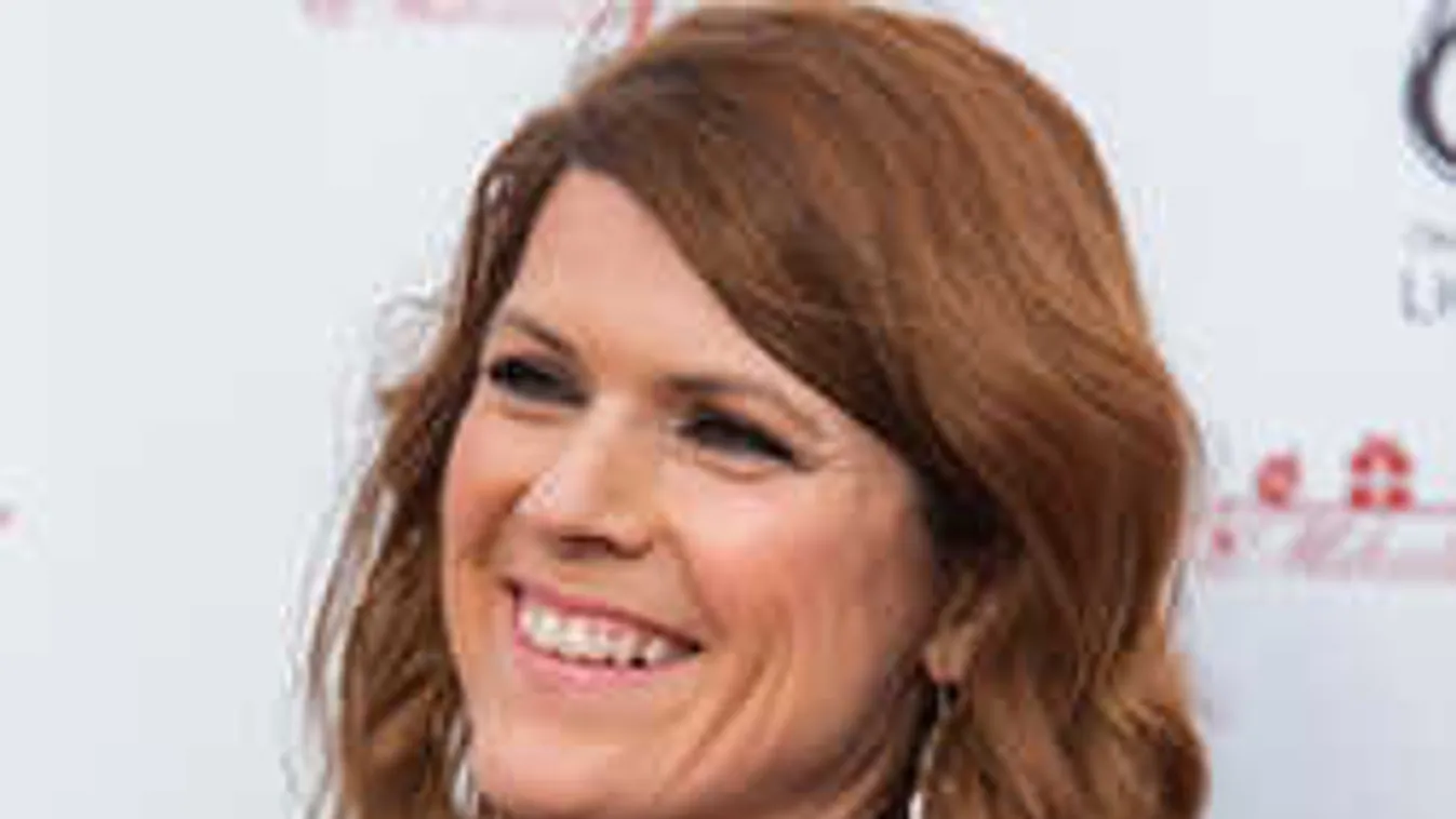 Ezért költözött fiaival Amerikába a magyar sztár