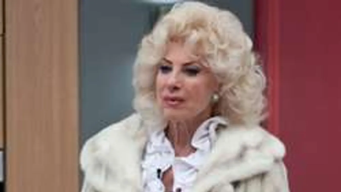 Medveczky Ilona bikinis testéért megőrülnek a fiatal pasik!