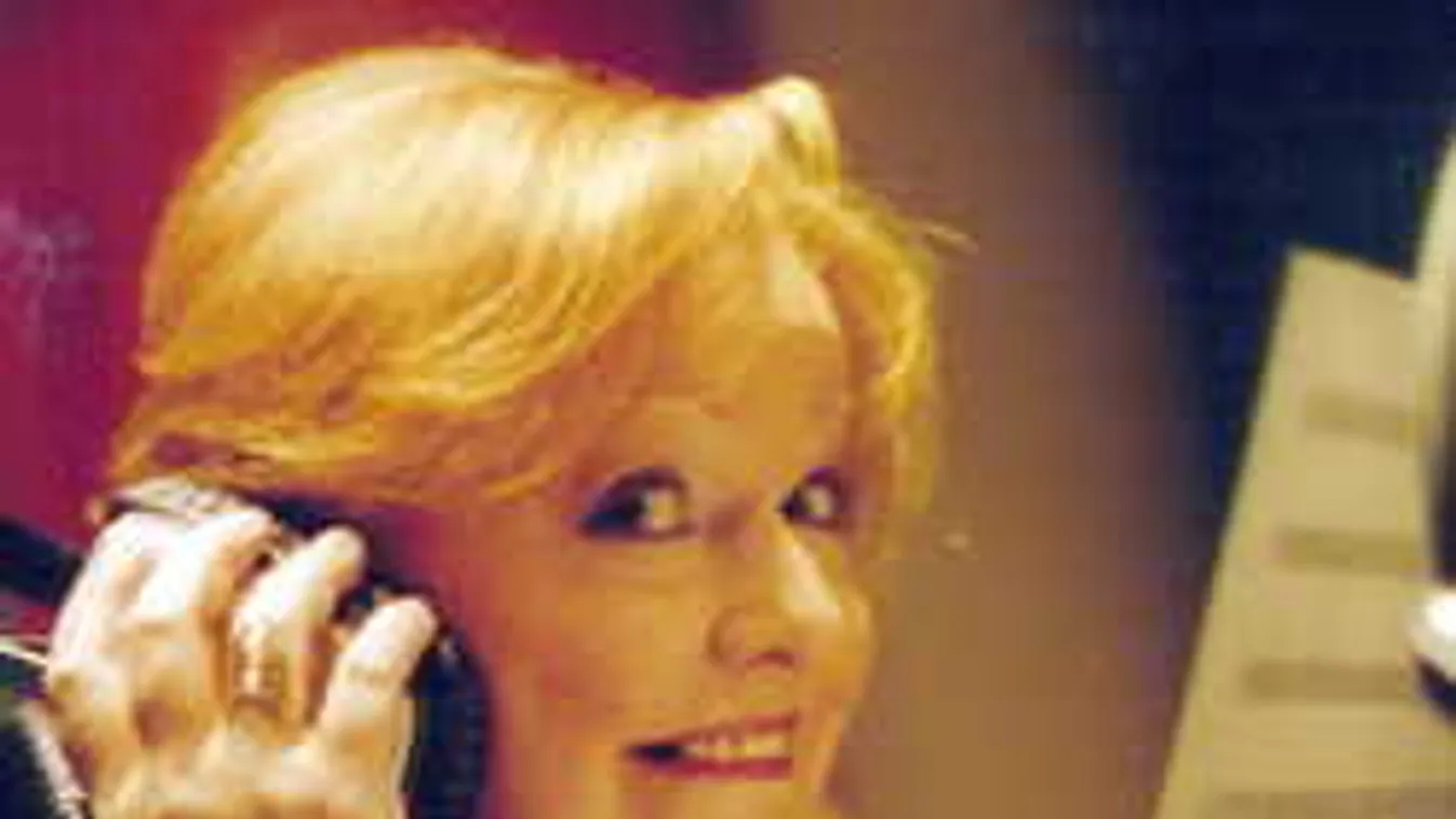 Rejtélyes dolog történt Cserháti Zsuzsa sírjánál, így reagált a fia