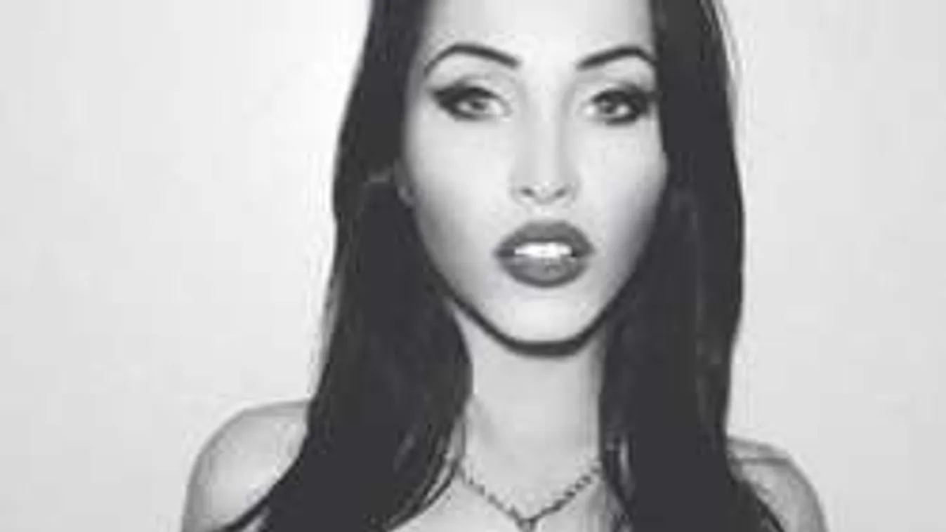 Tökéletes popsit villantott a brazil modell